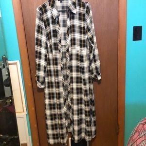 Torrid size 1 yellow, black, and white plaid duster.
